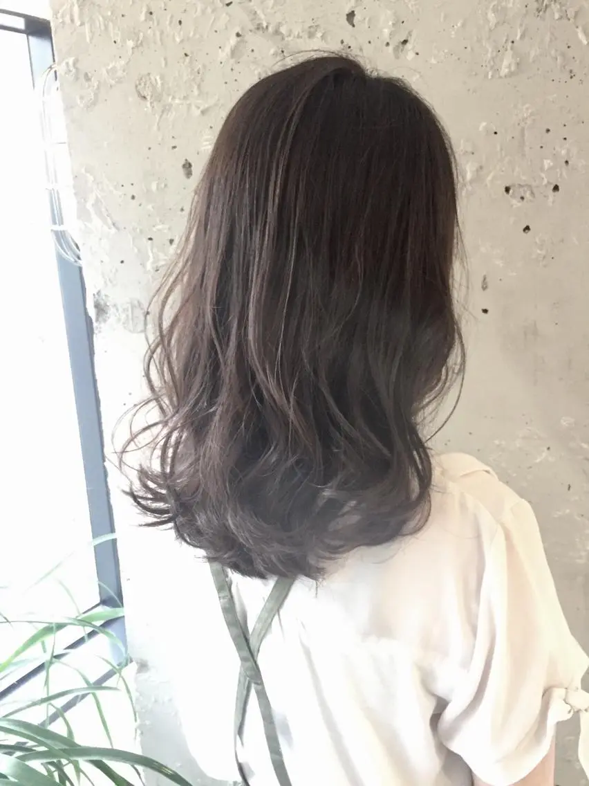 セミロング 稲田 結衣夏のヘアスタイル