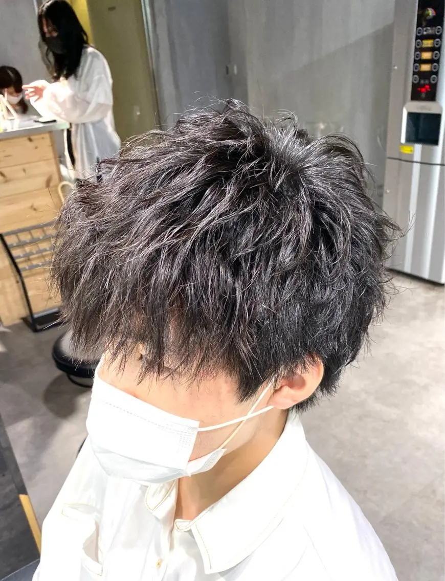 パーマ メンズ カット パーマ トリートメント ヘアセット メンズヘア特化 パーマ 縮毛矯正🔷のヘアスタイル