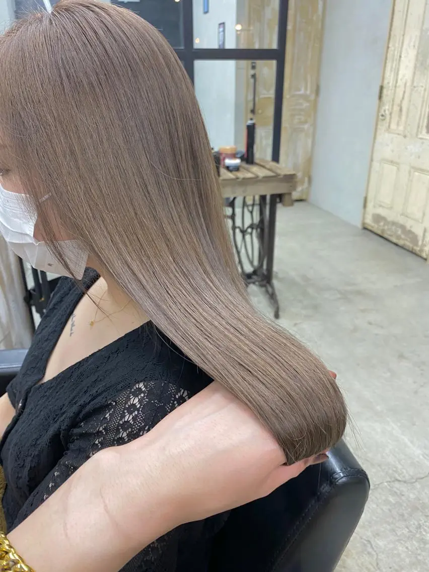 ミディアム カラー パーマ ヘアアレンジ メンズ キッズ ネイル マツエク・マツパ カット ヘアカラー トリートメント 🌸グレージュ/ ベージュ🌸yutaのヘアスタイル