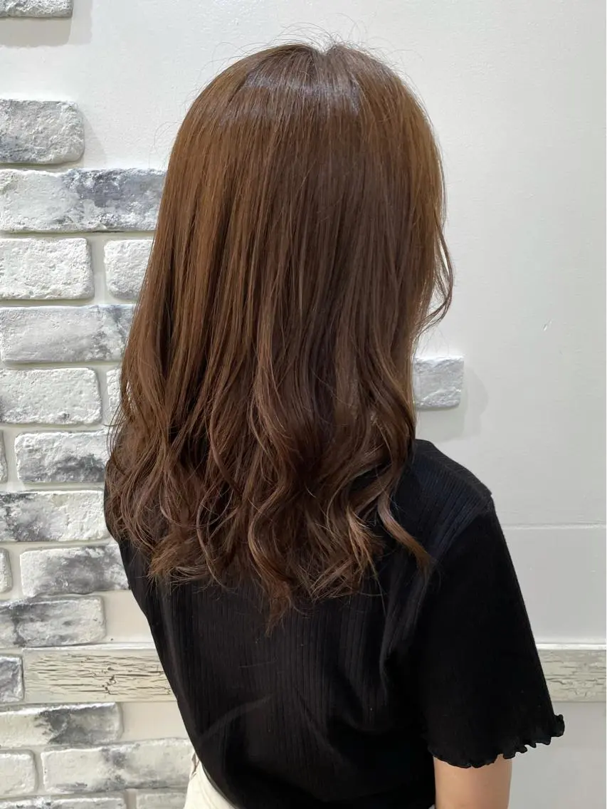 セミロング カラー ベージュカラー オリーブベージュ カット ヘアカラー トリートメント 後藤 陽花子のヘアスタイル