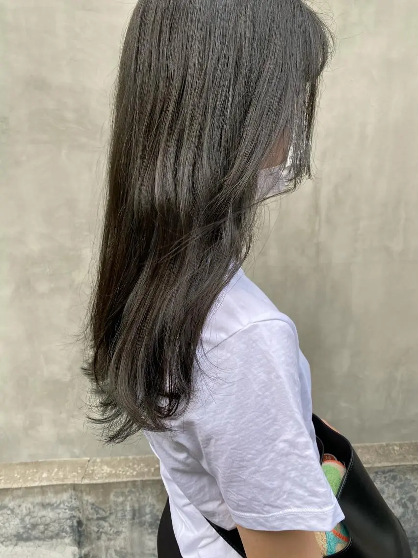 ロング カラー パーマ ヘアアレンジ メンズ キッズ ネイル マツエク・マツパ 透明感カラー グレージュ インナーカラー/ KANAのヘアスタイル