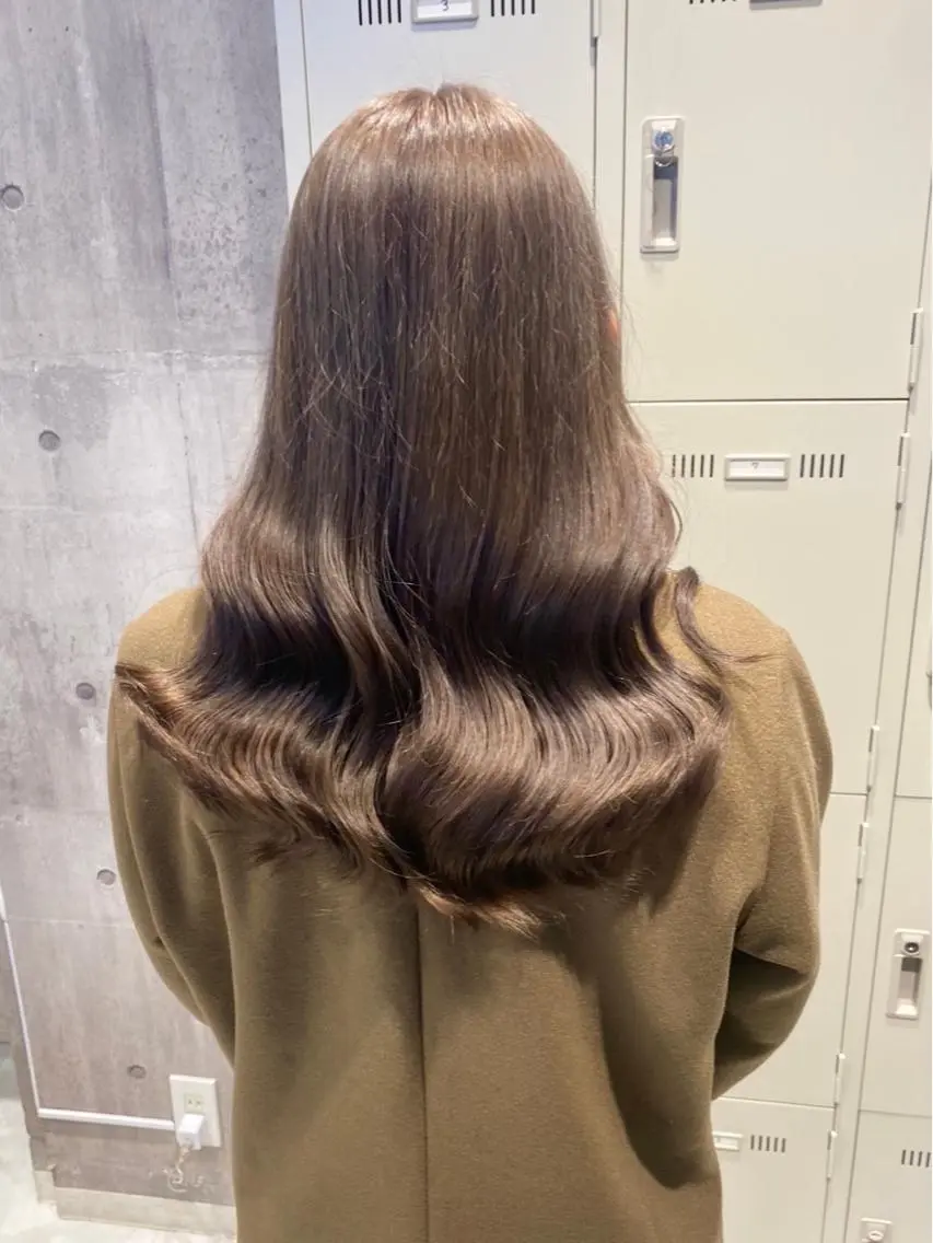 ロング カラー MOMO艶髪 🩵モテカラーのヘアスタイル