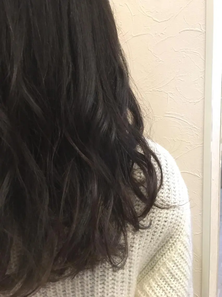 ロング カラー ヘアアレンジ IVY villa Suzu.のヘアスタイル