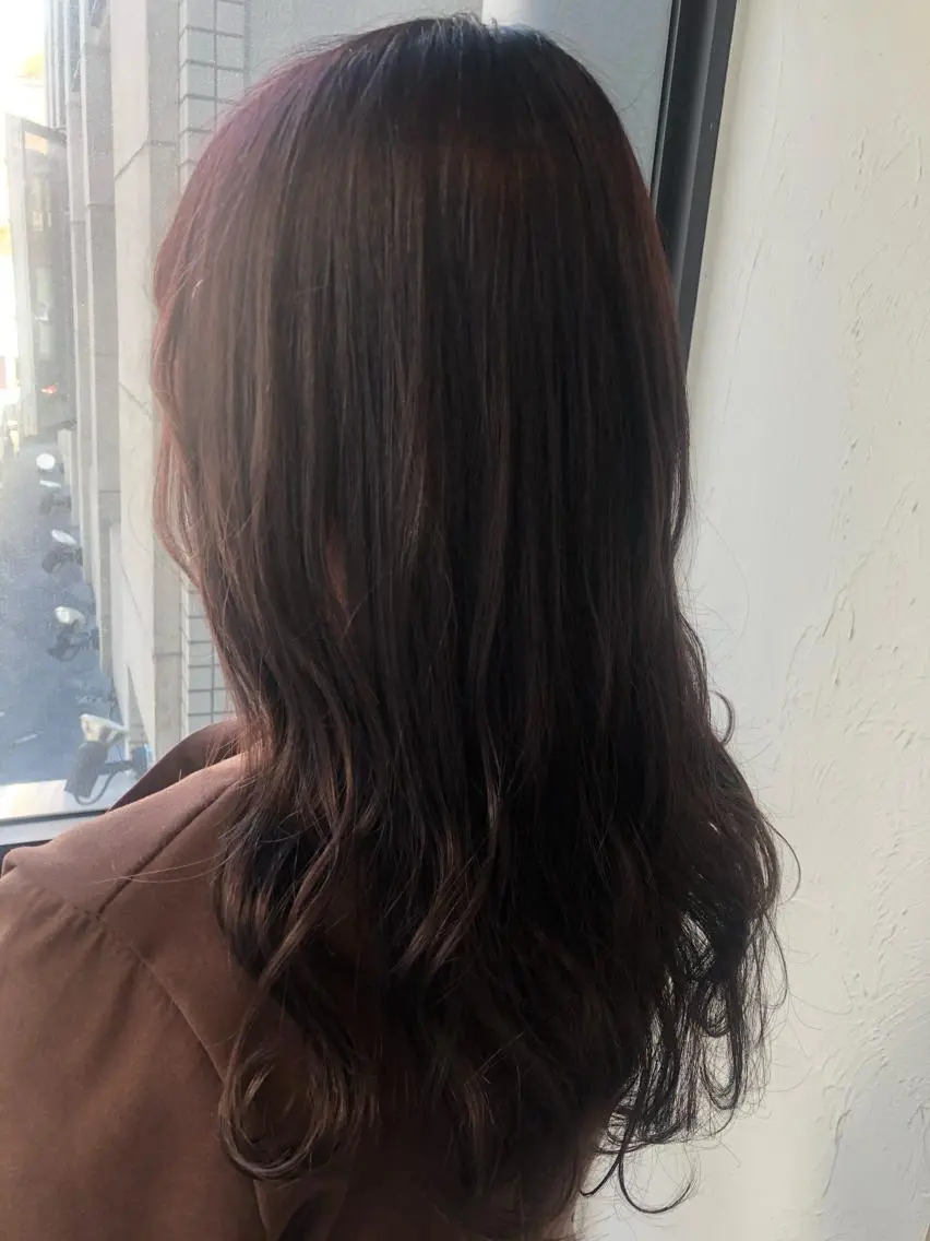 セミロング カラー 髪質改善&ブリーチ 伊勢 祐一郎のヘアスタイル