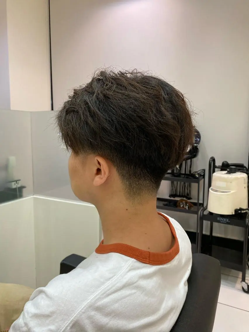 ミディアム CHIC 蘭のヘアスタイル