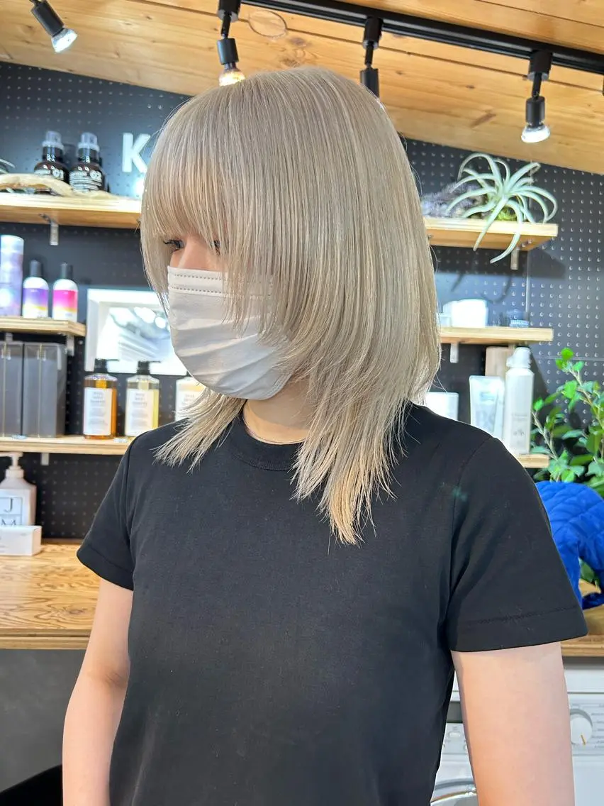 ミディアム カラー ブロンド カット ヘアカラー トリートメント 🧸艶々韓国ヘア 🧁mizunaのヘアスタイル