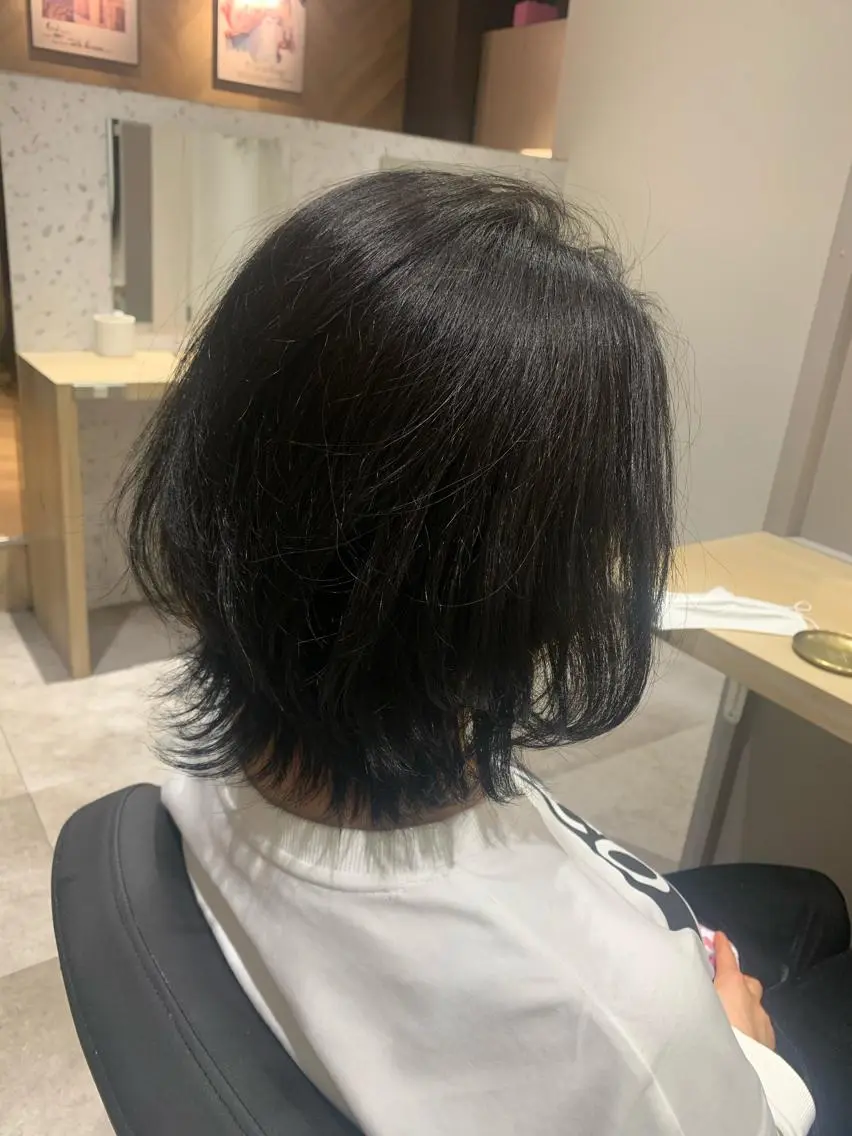 ショート カラー 🥀韓国ヘア🥀 宮津真菜のヘアスタイル