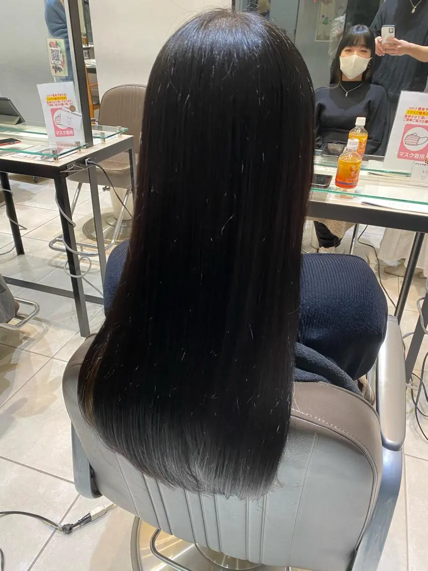 ロング 美髪矯正透明感カラー 江川　和輝のヘアスタイル