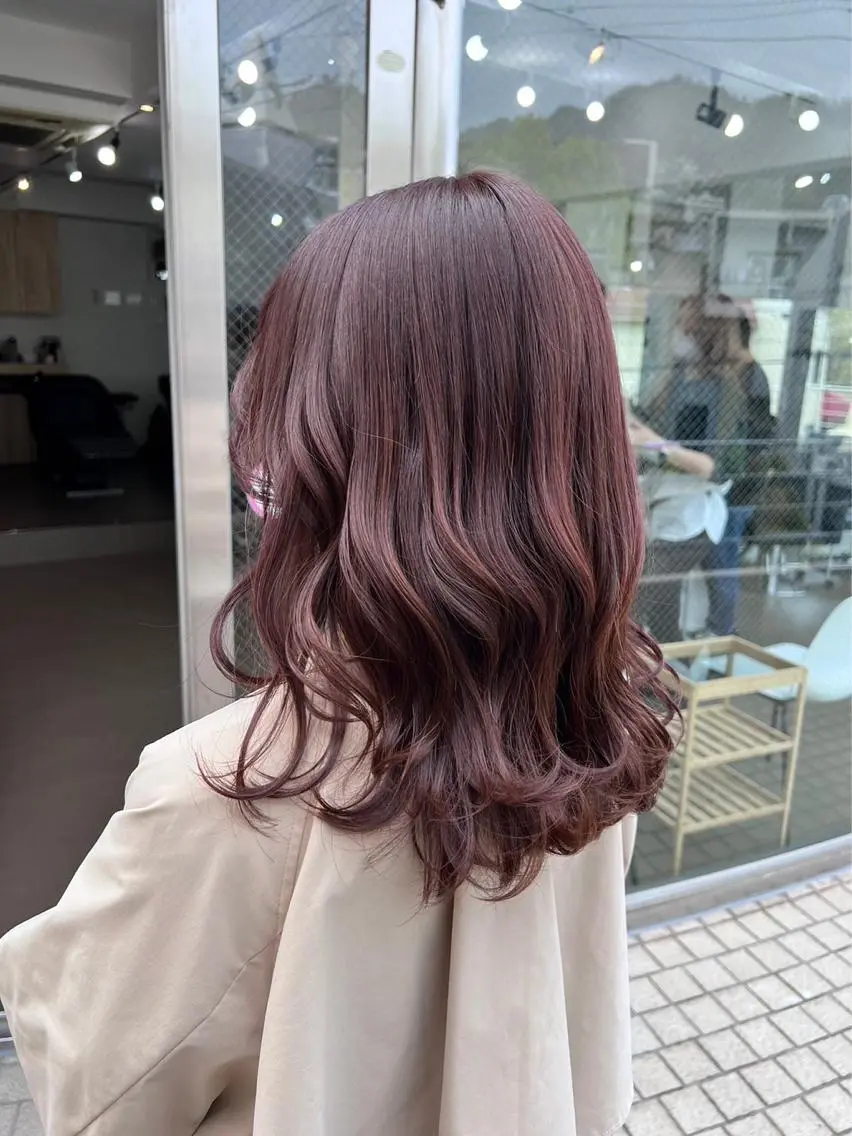 セミロング カラー ブリーチ ケアブリーチ ダブルカラー ハイライトカラー イルミナカラー 神戸ボブ✂️ ioe三宮/田 伸佳のヘアスタイル