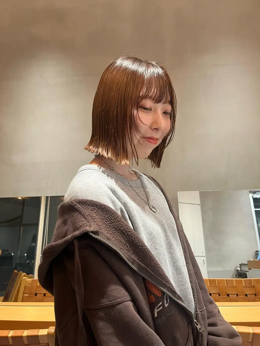 ミディアム カット ヘアカラー トリートメント 縮毛矯正ボブ&顔まわ レイヤー♡TOMOEのヘアスタイル
