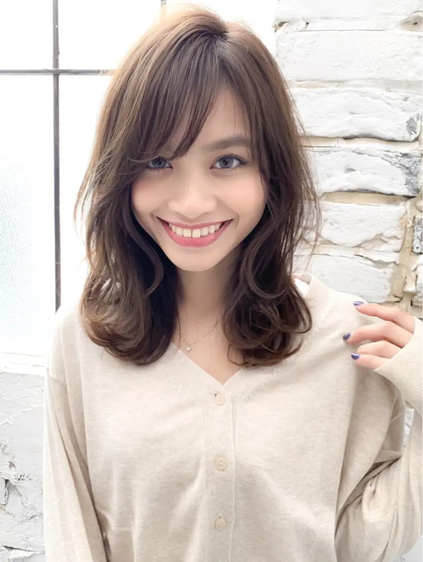 ミディアム カット ヘアカラー トリートメント 代表山口ひな 髪質改善のプロのヘアスタイル