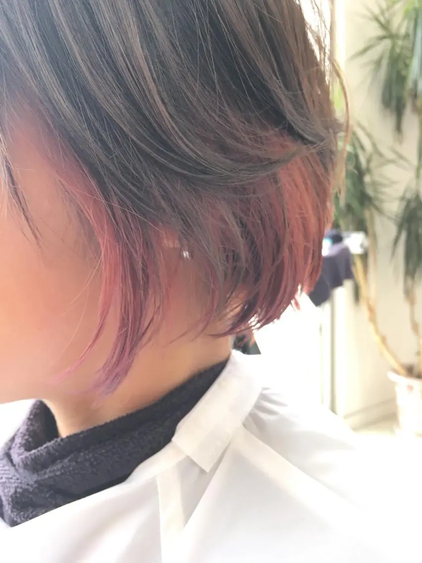 ショート カラー カット トリートメント 白髪ぼかしハイライト 柳川拓哉のヘアスタイル