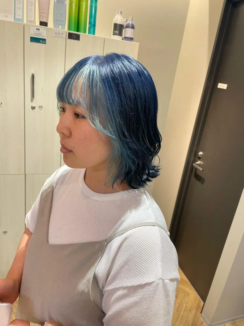 ショート カラー ミストバング ブルーカラー フェイスフレーミング 浦野 剛志のヘアスタイル