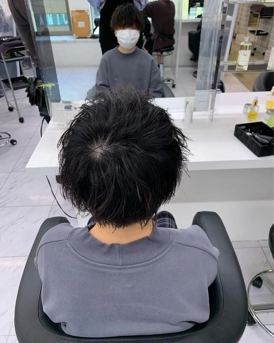 ショート カラー パーマ メンズ メンズパーマ特化 TAIGAのヘアスタイル