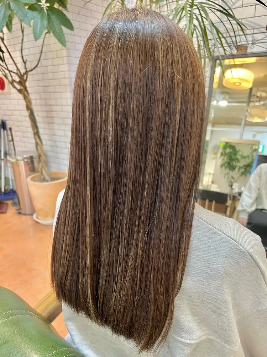 ロング カラー カット ヘアカラー トリートメント 石井 佑樹のヘアスタイル