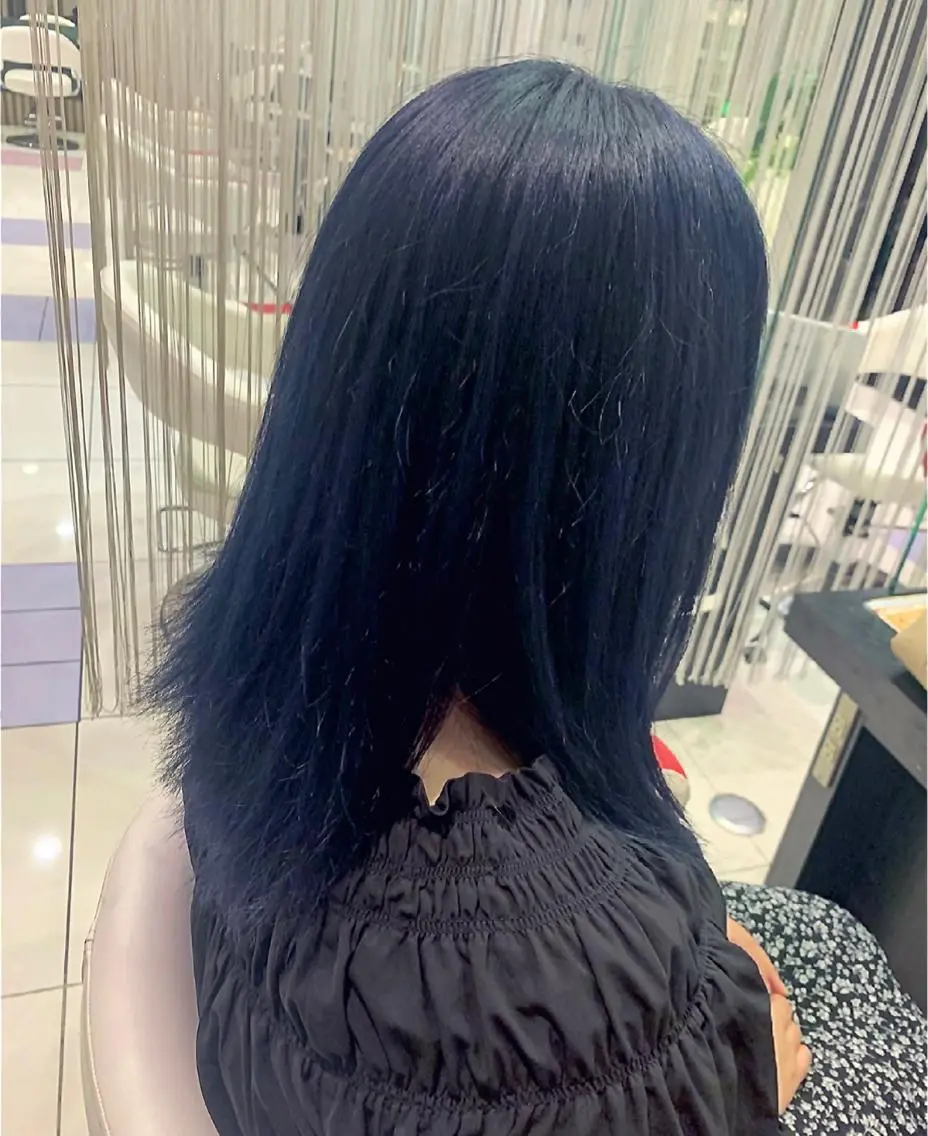 ミディアム 上村 菜月のヘアスタイル