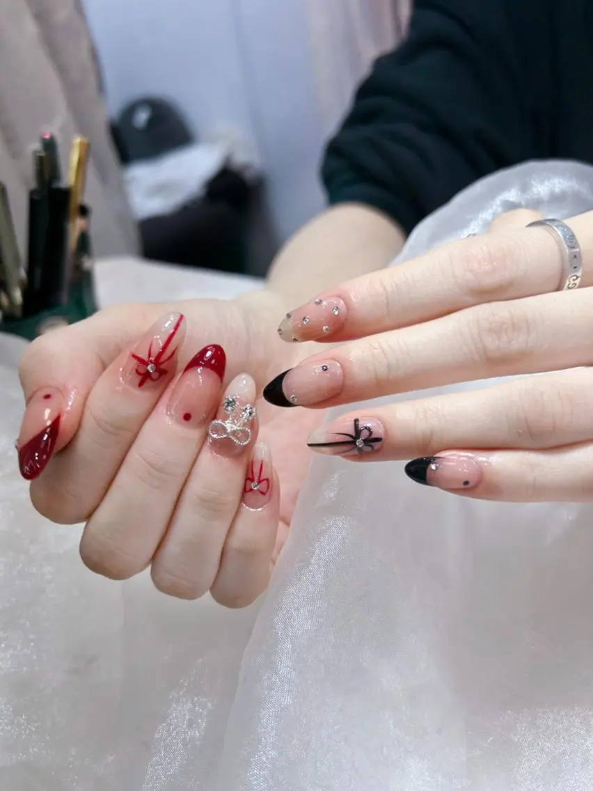 ネイル VIVIAN エイのネイルデザイン