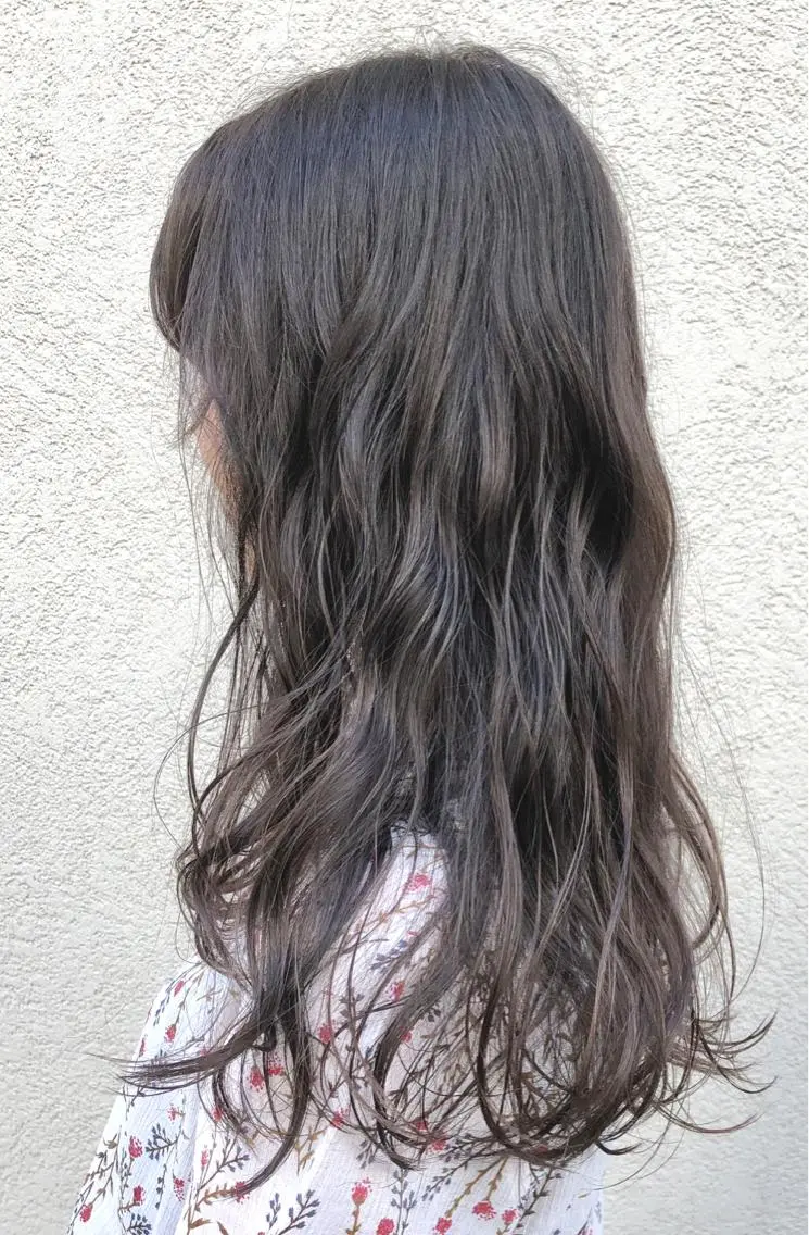 ミディアム カラー パーマ ヘアアレンジ ベージュカラー ブリーチ 透明感カラー ブリーチなしカラー ツヤ髪 /髪質改善 松岡将太郎のヘアスタイル