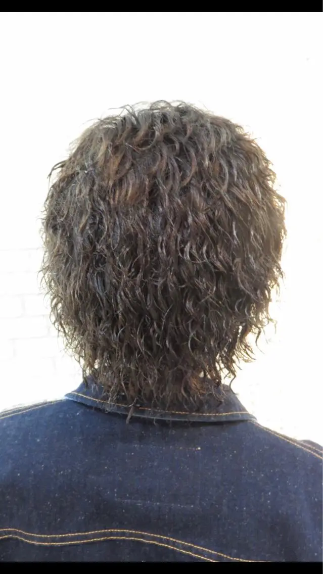 パーマ メンズ メンズパーマ スパイラルパーマ 東風上 亮介のヘアスタイル