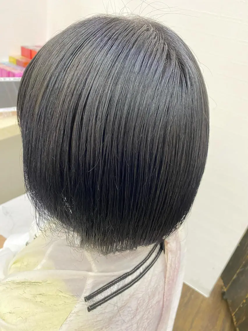 ショート アッシュ カット ヘアカラー トリートメント IwAsh大和駅前店 河野亜里香のヘアスタイル