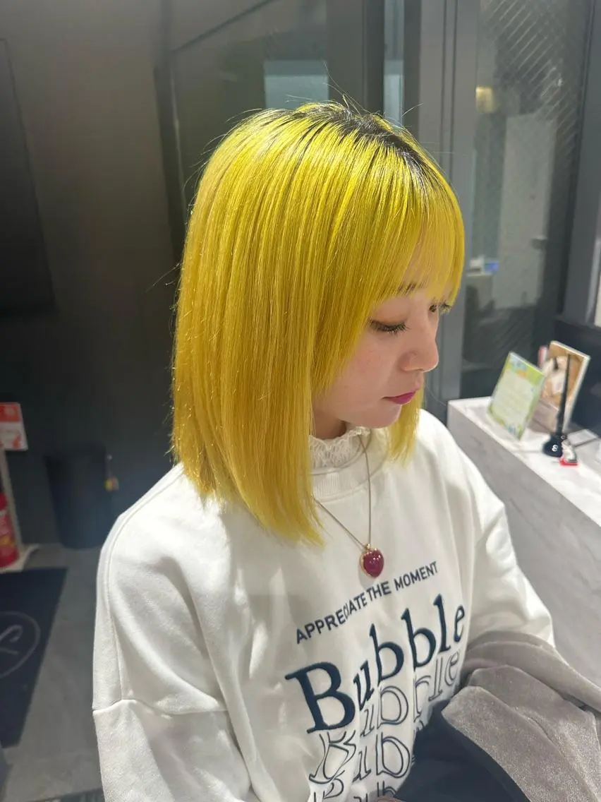 セミロング カラー カット ヘアカラー トリートメント ブリーチなしカラー RURI🩵のヘアスタイル