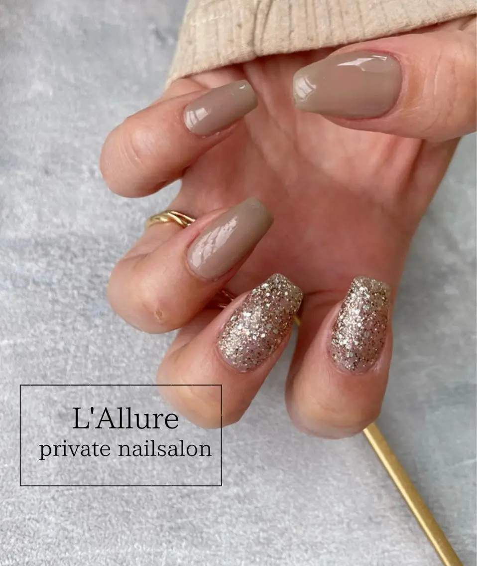 ロング ネイル グラデーション ラメ(グリッター) ラメグラデーション ワンカラーネイル ハンドネイル nailsalon -L'Allure-のネイルデザイン