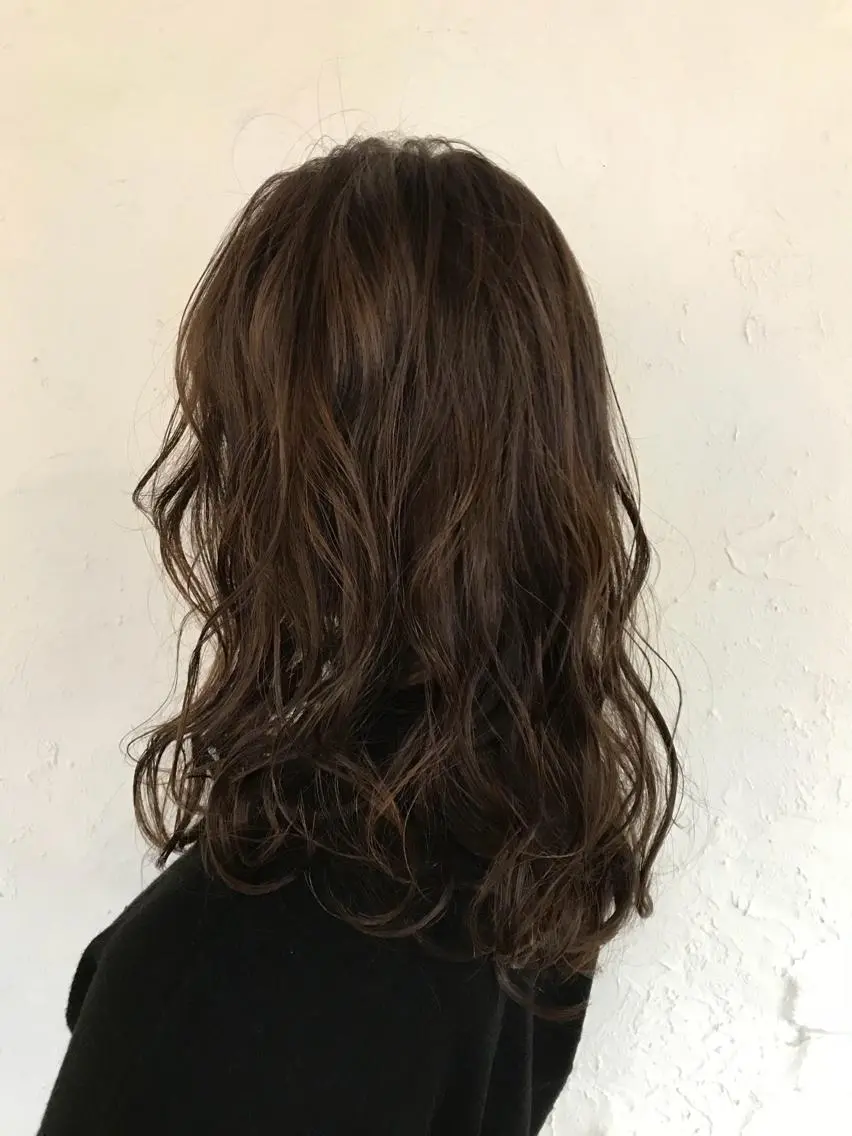 ロング カラー ブラウンカラー モカブラウン 伊藤 優希のヘアスタイル