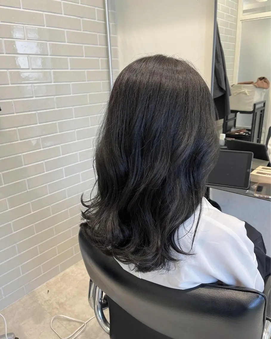 セミロング カラー 🫧こおりやま なつみ🫧のヘアスタイル