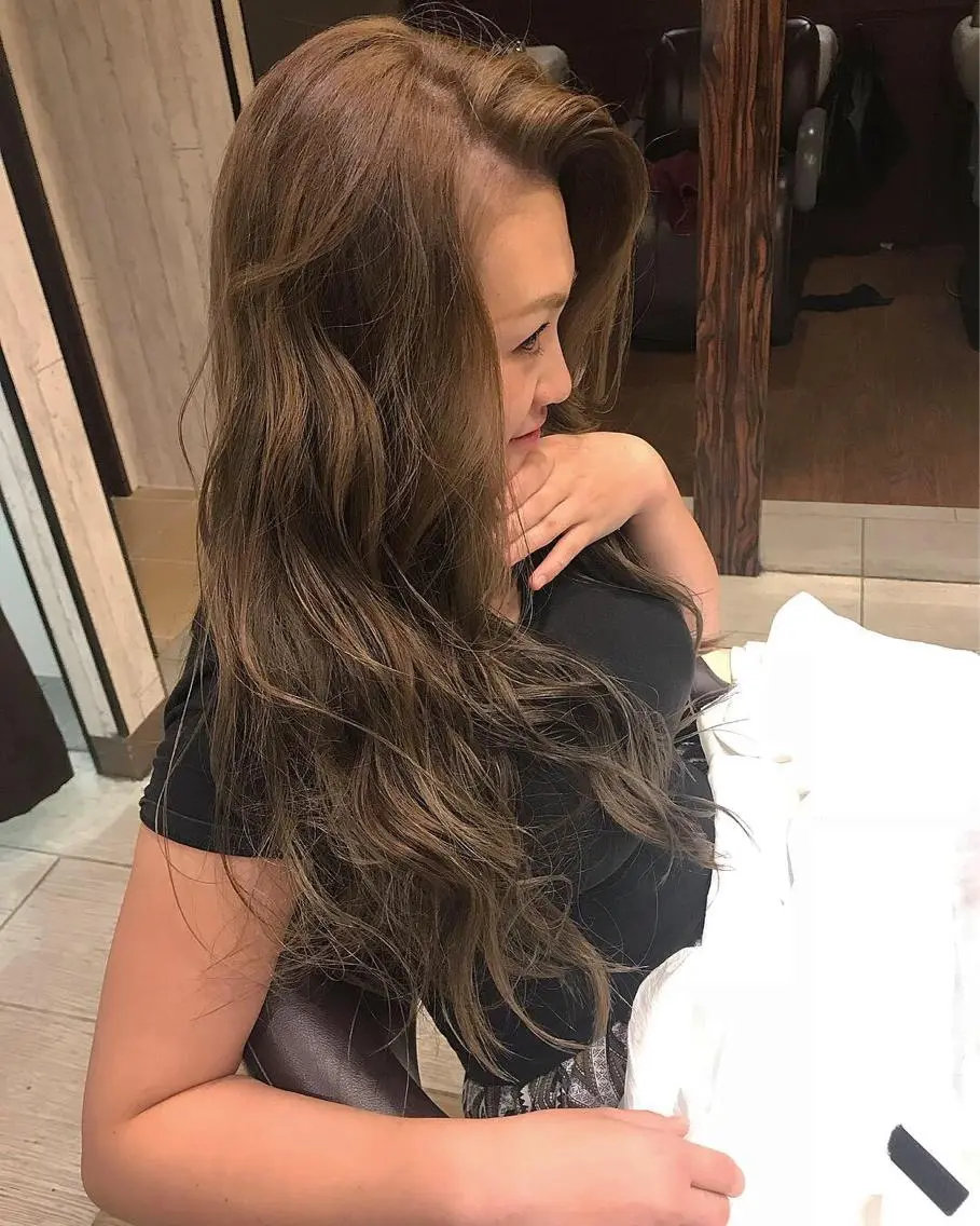 ロング カラー ベージュカラー メンズ縮毛矯正 細谷碧海のヘアスタイル
