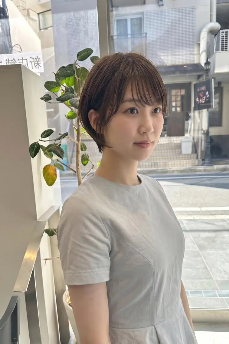 ショート tre.甲子園口店/ レイヤーカットのヘアスタイル