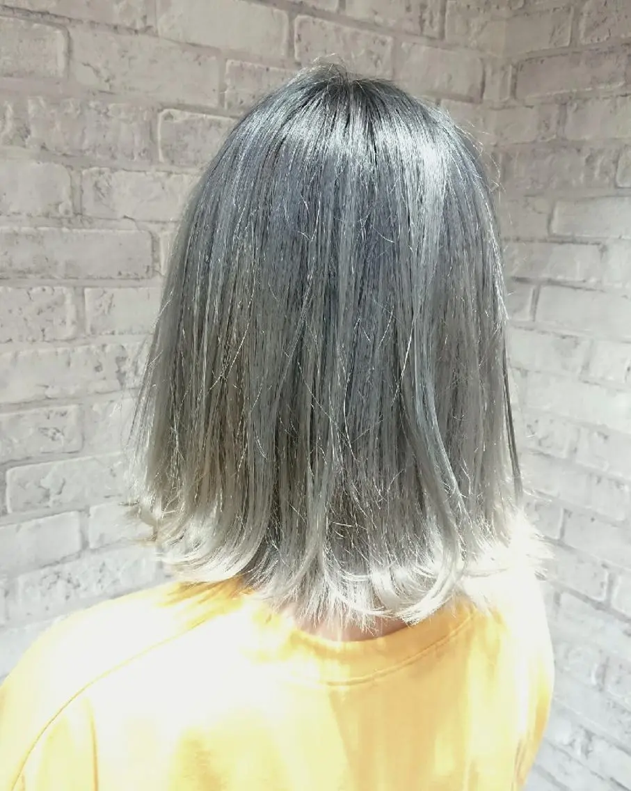 ショート カラー 切りっぱなしボブ グラデーションカラー ボブ トリートメント ヘアカラー トリートメント 秋山 幸太のヘアスタイル