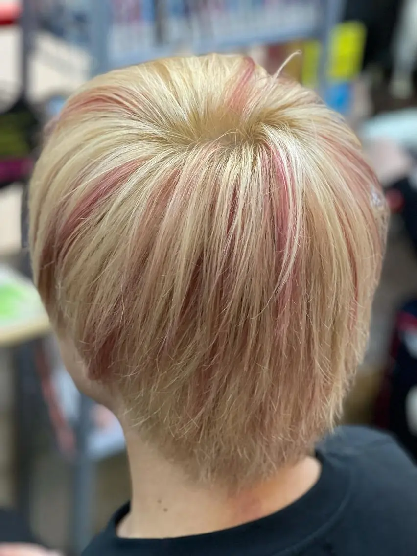 ミディアム ヘアカラー たけい ゆうきのヘアスタイル