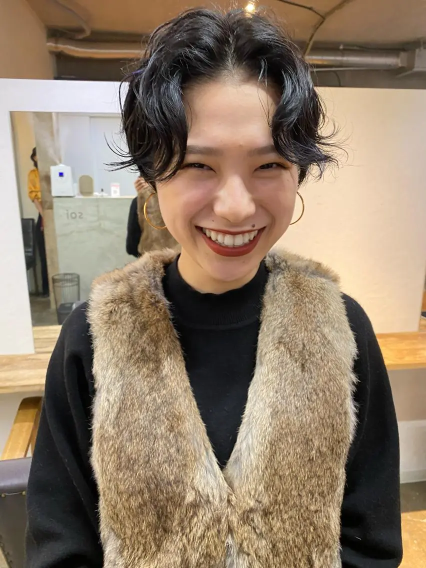 ショート カラー パーマ ヘアアレンジ メンズ キッズ ネイル マツエク・マツパ アイブロウ メンズパーマ ショートヘア ショートネイル カット パーマ トリートメント 🧼柴田 健太郎🧼のヘアスタイル