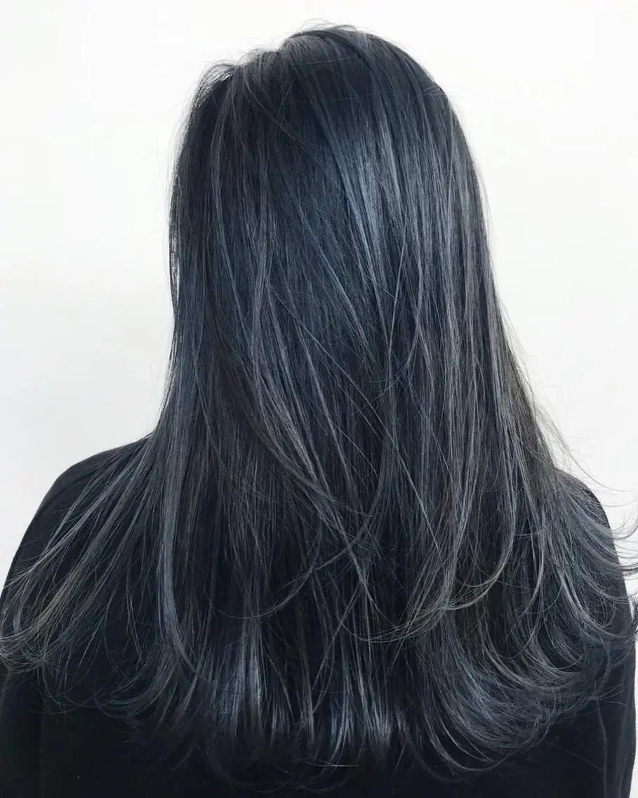 セミロング カラー 黒髪 ブルーカラー ブルーブラック 髪質改善サロン ARCHE野瀬冬馬のヘアスタイル