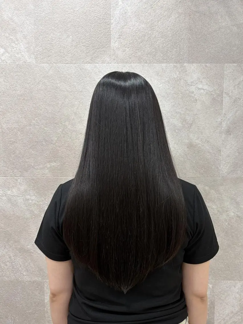 セミロング 縮毛矯正 韓国ヘアケアブリーチ 莉奈のヘアスタイル