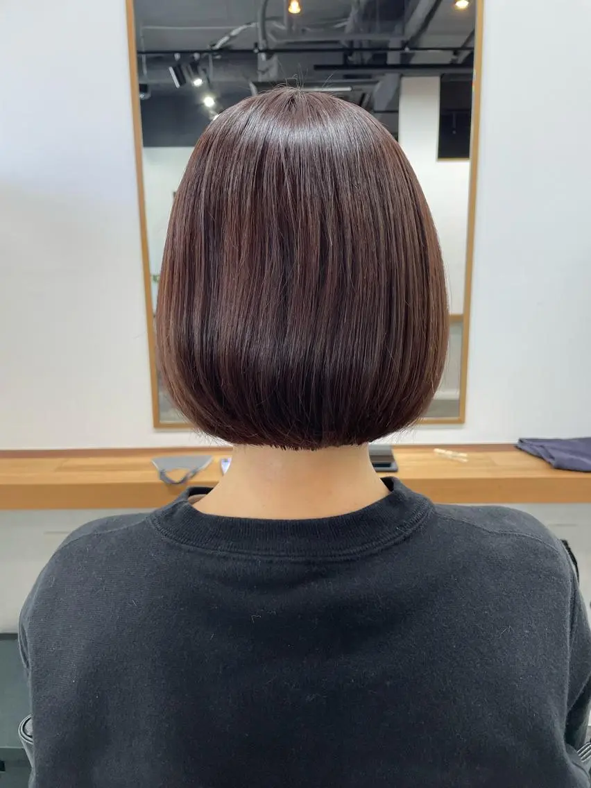 ショート カラー カット ミルクティー× グレージュMOMOのヘアスタイル