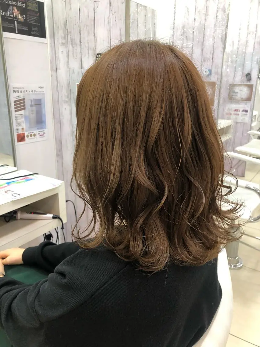 セミロング カラー ベージュカラー オリーブベージュ カット ヘアカラー 🤎ベージュカラー/ 髪質改善/山岸🤎のヘアスタイル