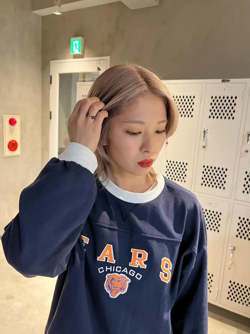 ショート カラー ヘアアレンジ ベージュカラー ブリーチ ケアブリーチ ハイトーンカラー ハイトーンベージュ カット ヘアカラー ショートヘア原宿 fifth コシのヘアスタイル