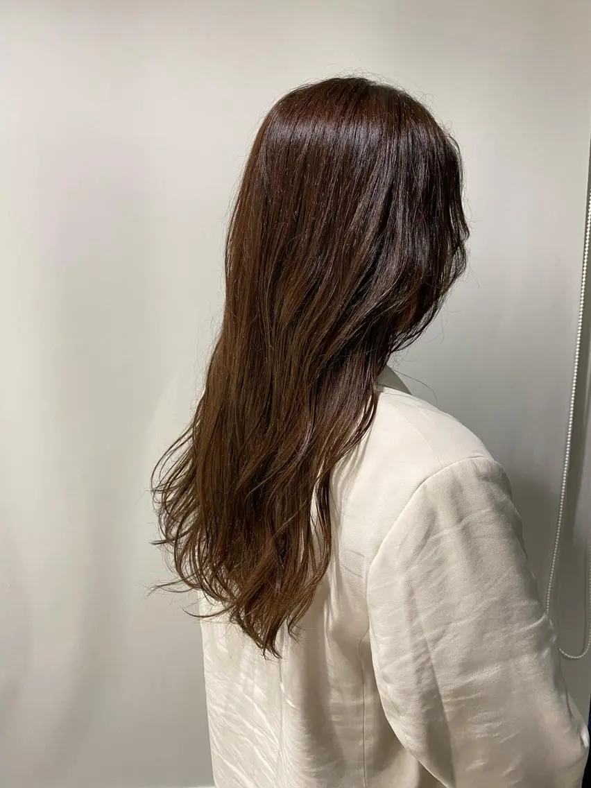 ロング カラー mei / レイヤー 顔まわり 🤍のヘアスタイル