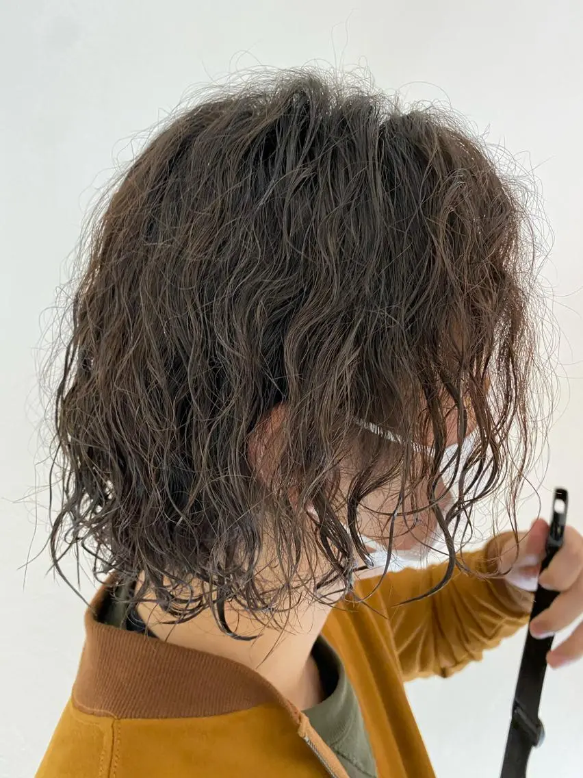 セミロング カラー パーマ メンズ メンズパーマ セミロングパーマ 柳澤 和也のヘアスタイル
