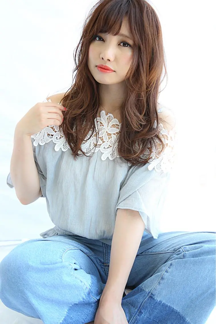 セミロング YOKOI SHINJIのヘアスタイル