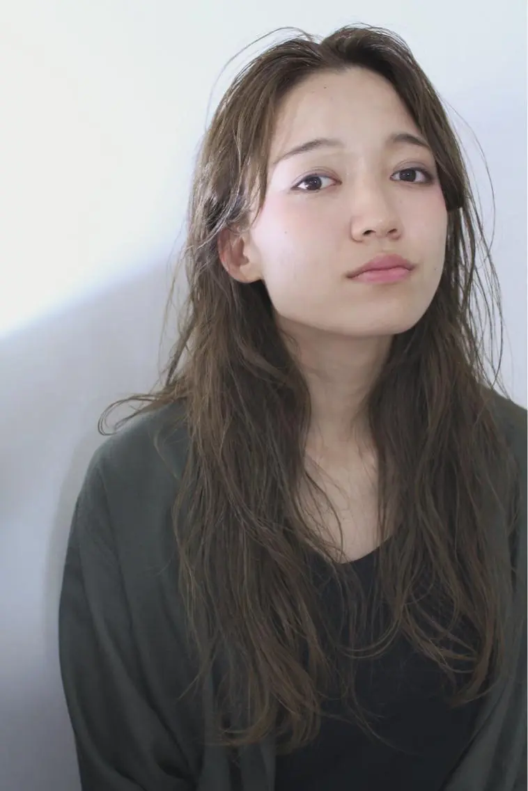 ロング カラー パーマ イルミナカラー 🧼柴田 健太郎🧼のヘアスタイル