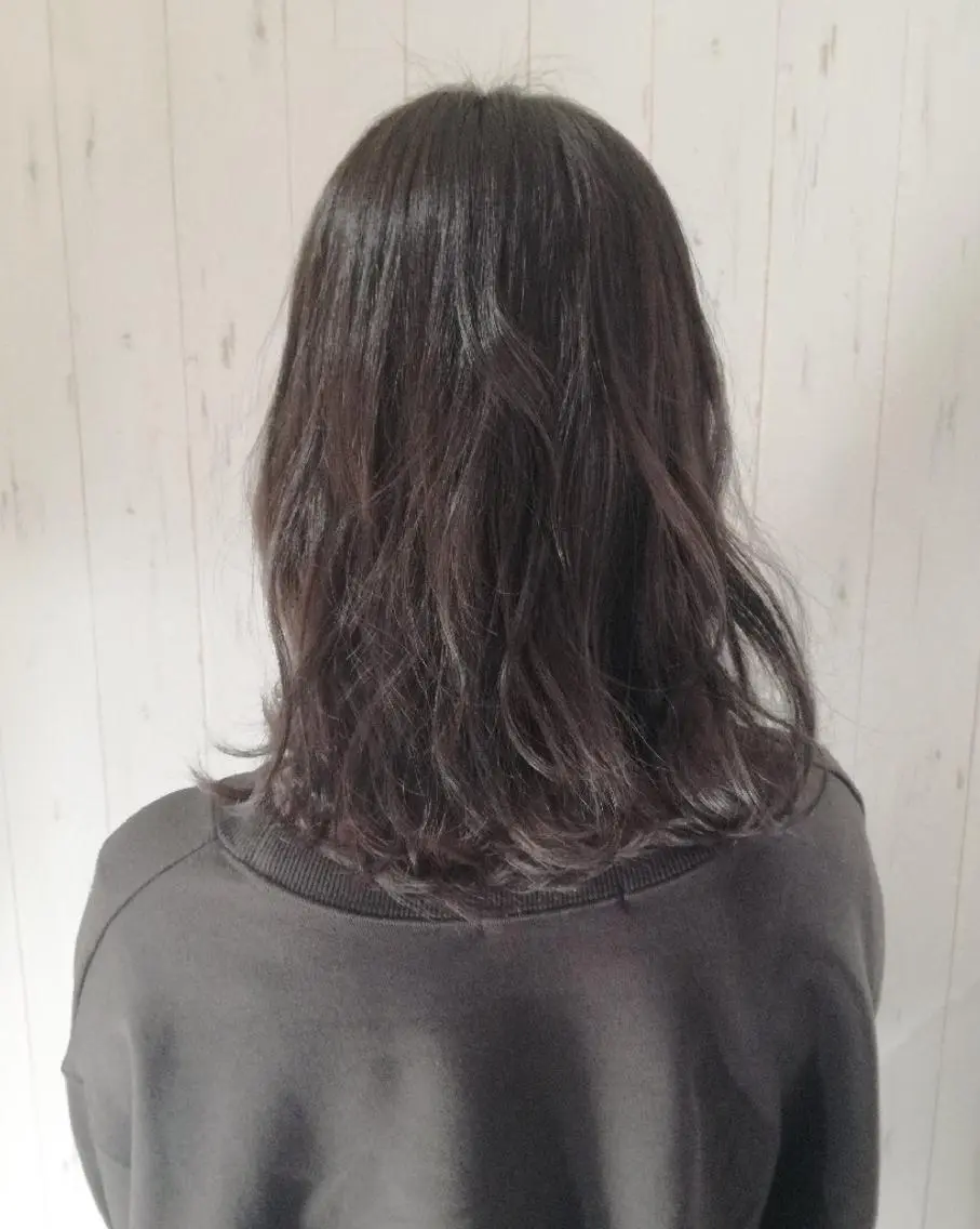 ミディアム カラー グレージュ 西川 敏夫のヘアスタイル