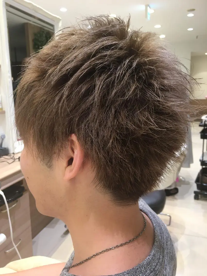 ショート カラー ヘアカラー トリートメント 🔸縮毛矯正🔸 カソリ ナユタのヘアスタイル