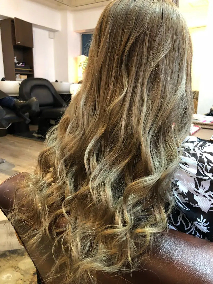 ロング 吉田 典弘のヘアスタイル