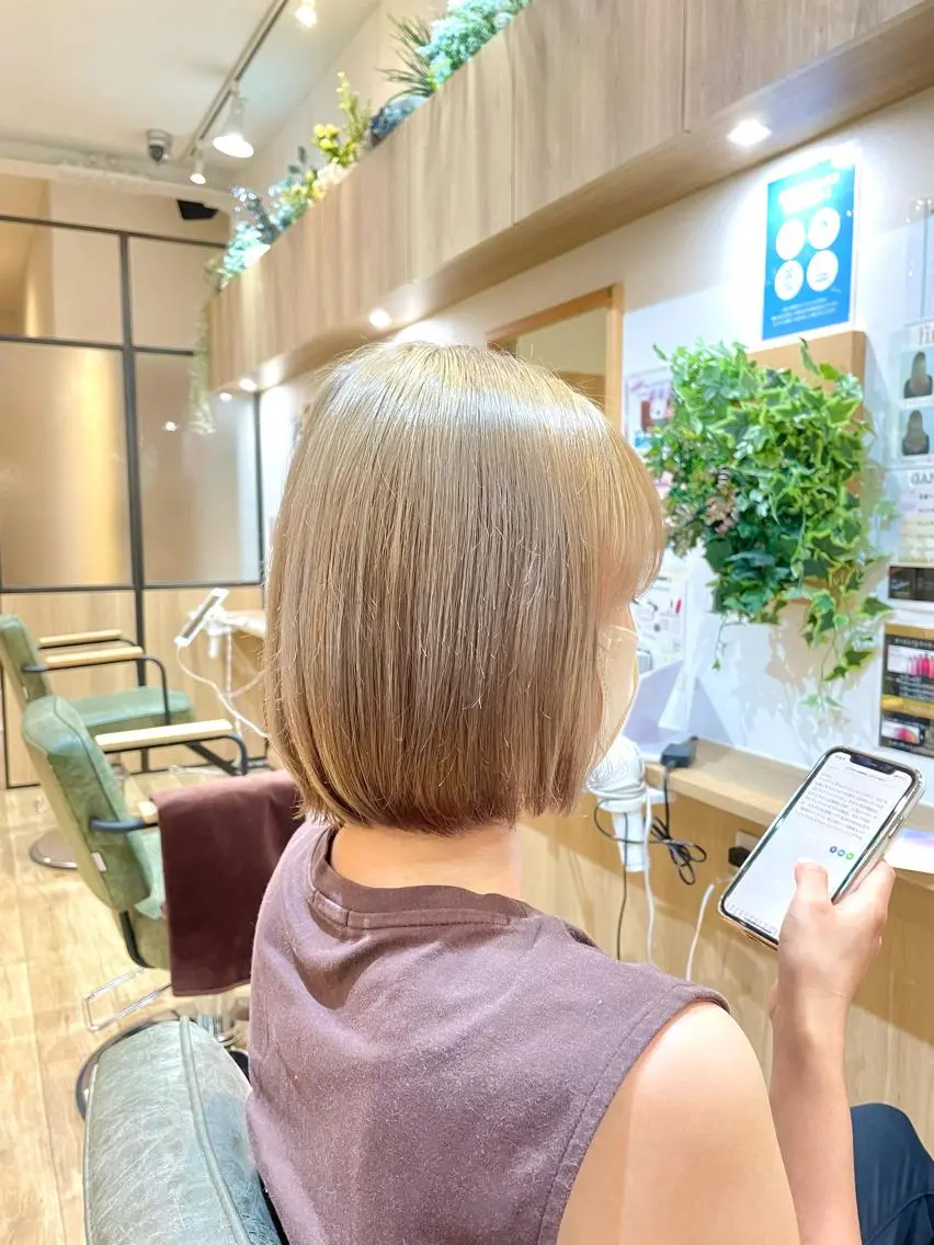 カラー ベージュカラー ブリーチ ハイトーンカラー ミルクティーベージュ 木村 魁成のヘアスタイル