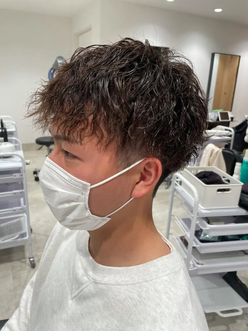 ショート カラー パーマ ヘアアレンジ メンズ パーソナルカラー合わ せたカラー🤍なつみのヘアスタイル