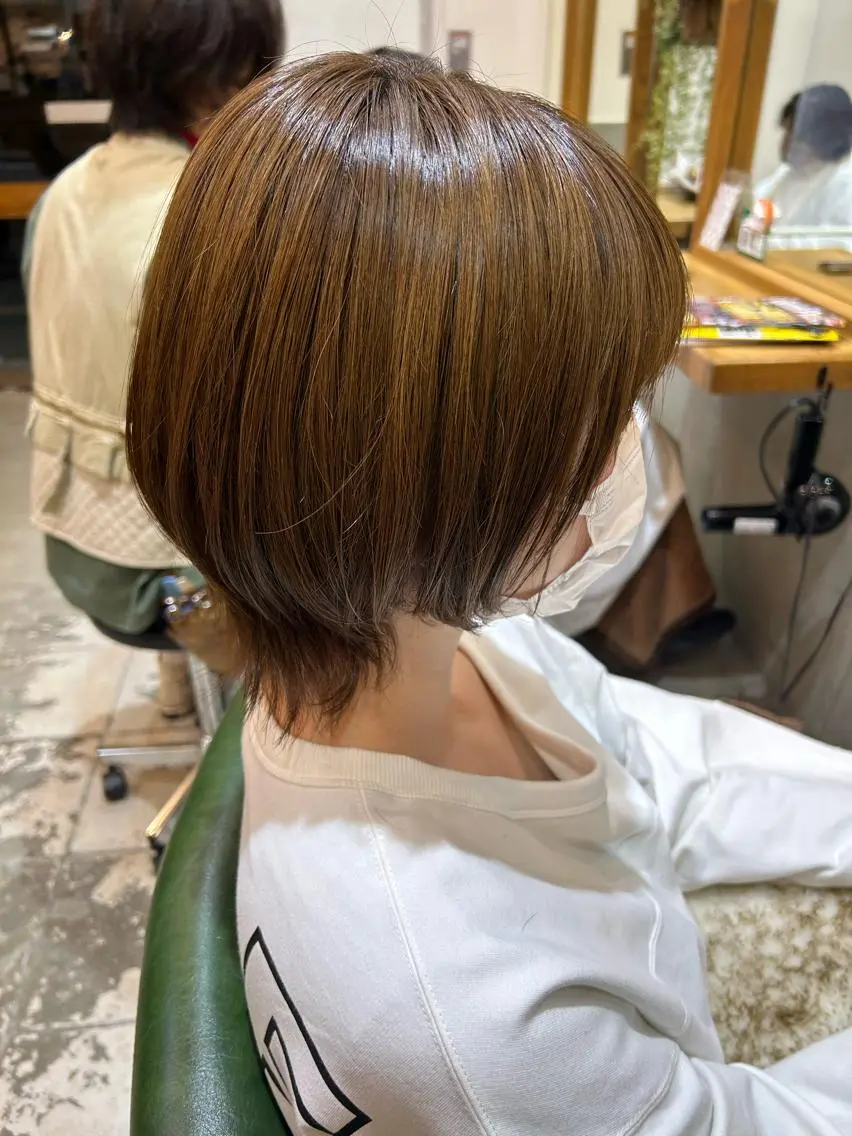 ショート カラー カット ヘアカラー トリートメント 若狭 彩花のヘアスタイル
