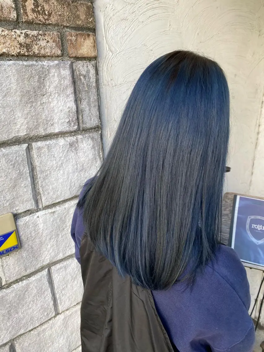 ロング カラー 黒髪 ブルーカラー ブルーブラック お任せヘア☘️☘️ 及川渚のヘアスタイル