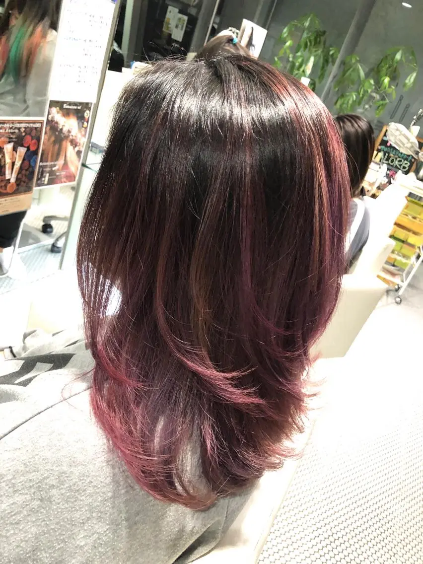 ミディアム カラー バレイヤージュ ラベンダーカラー レイヤーカット 中江 麻友のヘアスタイル